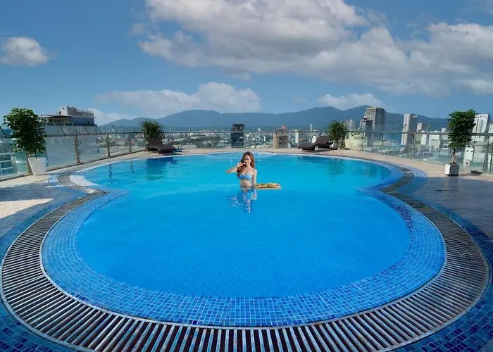 Merry Land Hotel Da Nang